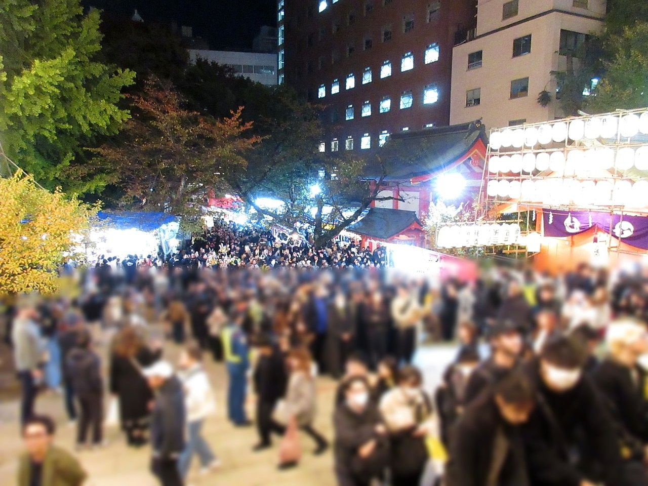 連なる群衆
