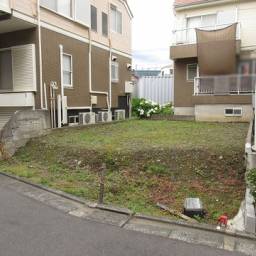 葛飾区四つ木4丁目 未公開売地(建築条件なし) ※当店が売主なので手数料は無料デス 3駅利用可能な未公開売地! 当店だけの取扱い物件♪